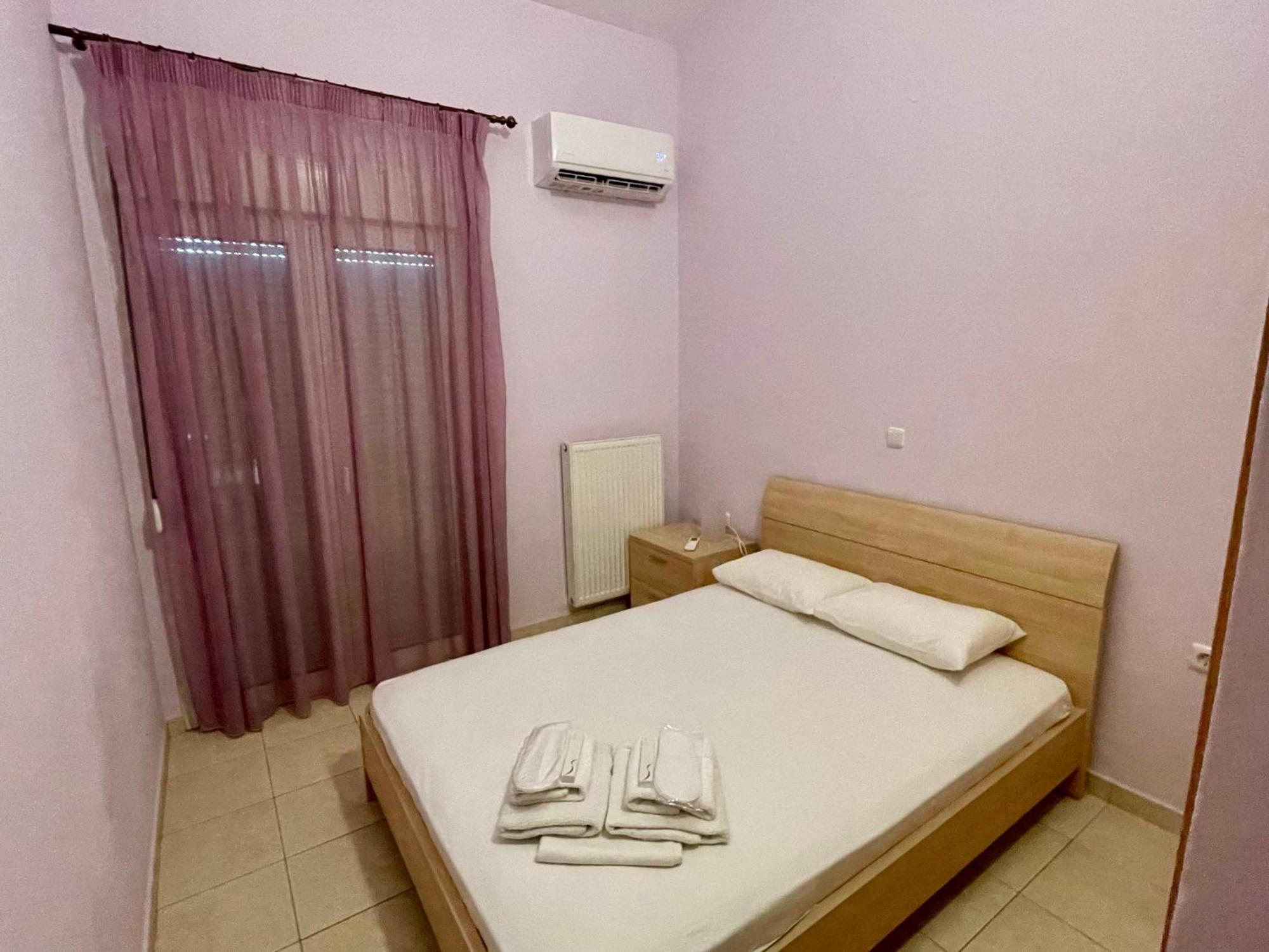 Feel Free Villa Palaiontsiflikion Exterior photo
