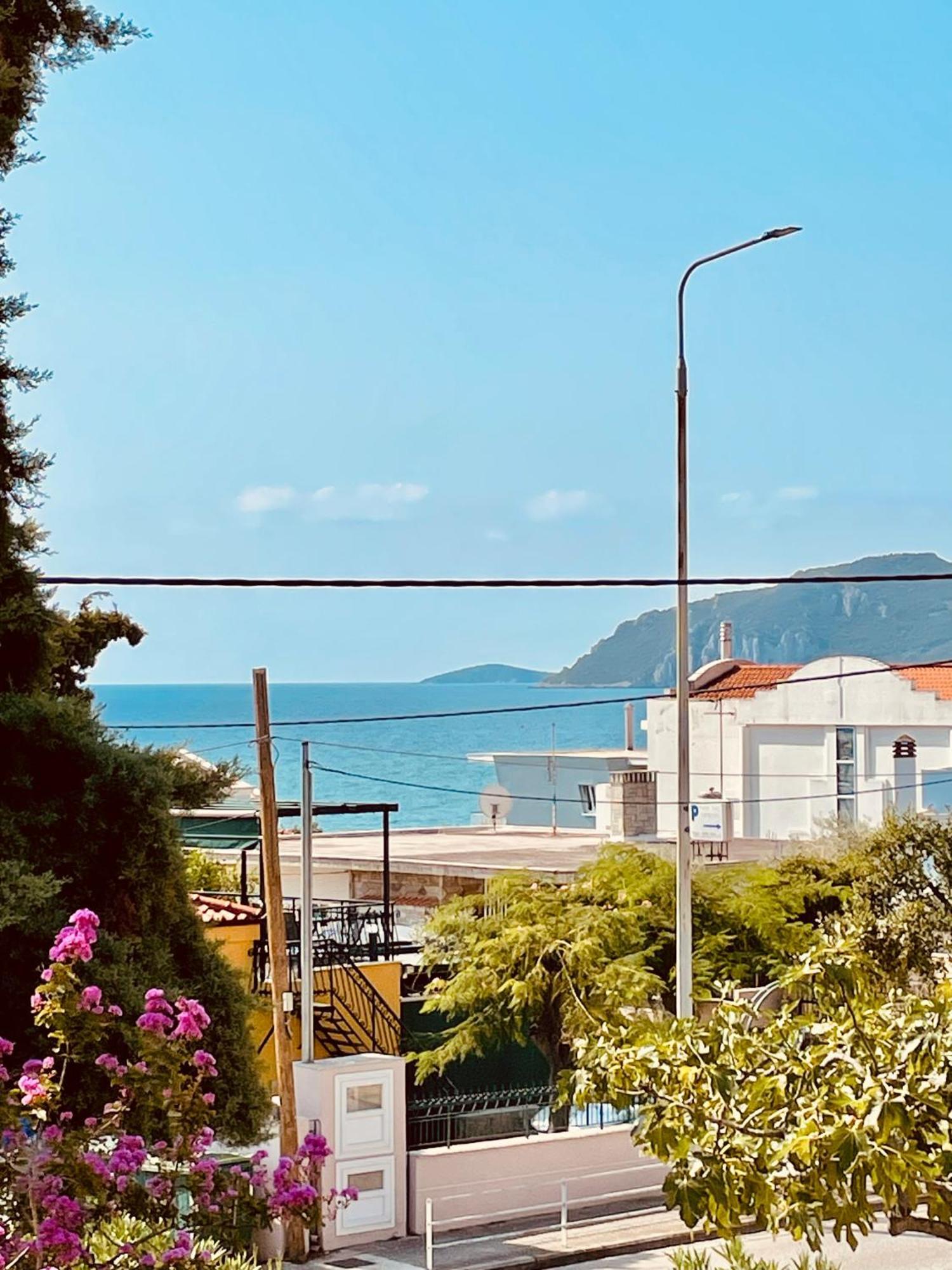 Feel Free Villa Palaiontsiflikion Exterior photo